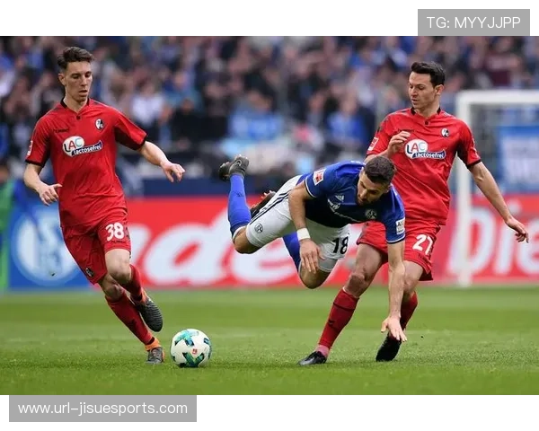 圣保利1-2不敌弗莱堡，保级形势严峻